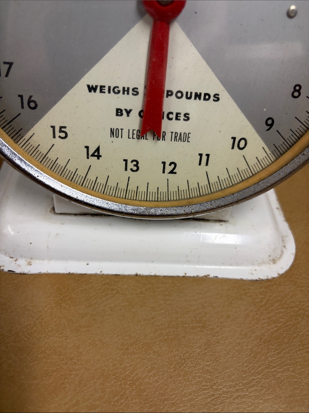 Vintage AMERICAN FAMILY SCALE White & Red KITCHEN SCALE up to 25 LBS - Picture 3 of 9